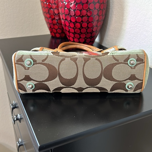 Coach Hampton Limited Edition Fish Appliqué Stachel - Picture 12 of 16